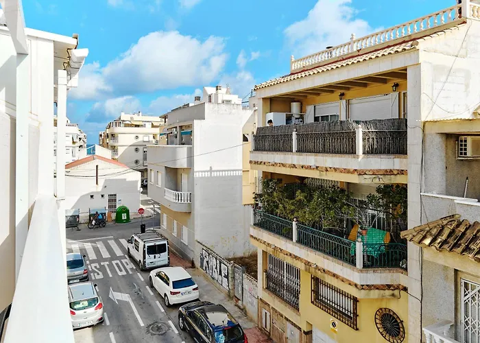 Calle Pola De Siero 38 , Two Bedroom Near Locos With Large Terrace And Air Conditioning In Every Room, *