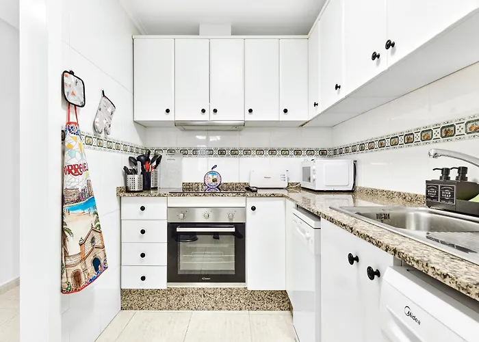 Calle Pola De Siero 38 , Two Bedroom Near Locos With Large Terrace And Air Conditioning In Every Room,