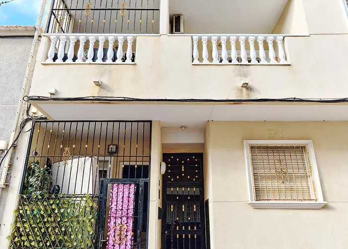 Apartamento Calle Pola De Siero 38 , Two Bedroom Near Locos With Large Terrace And Air Conditioning In Every Room,