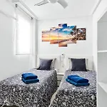 Calle Pola De Siero 38 , Two Bedroom Near Locos With Large Terrace And Air Conditioning In Every Room, Апартаменты *