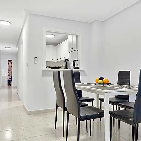 Calle Pola De Siero 38 , Two Bedroom Near Locos With Large Terrace And Air Conditioning In Every Room, * Torrevieja