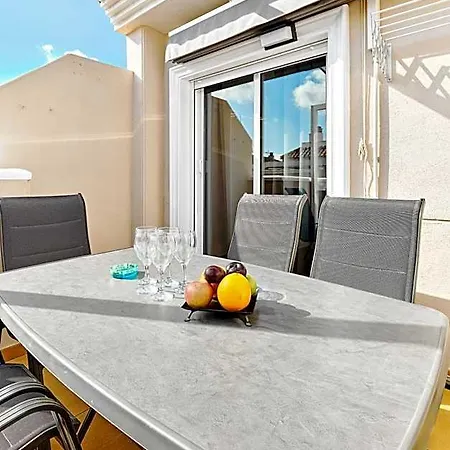 Calle Pola De Siero 38 , Two Bedroom Near Locos With Large Terrace And Air Conditioning In Every Room, Torrevieja