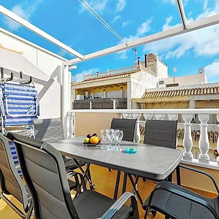 Apartament Calle Pola De Siero 38 , Two Bedroom Near Locos With Large Terrace And Air Conditioning In Every Room, Torrevieja