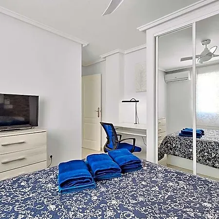 Apartament Calle Pola De Siero 38 , Two Bedroom Near Locos With Large Terrace And Air Conditioning In Every Room, *