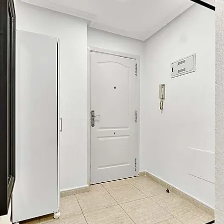Calle Pola De Siero 38 , Two Bedroom Near Locos With Large Terrace And Air Conditioning In Every Room, *