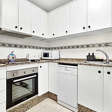 Calle Pola De Siero 38 , Two Bedroom Near Locos With Large Terrace And Air Conditioning In Every Room, * Torrevieja
