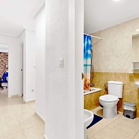 Apartament Calle Pola De Siero 38 , Two Bedroom Near Locos With Large Terrace And Air Conditioning In Every Room,