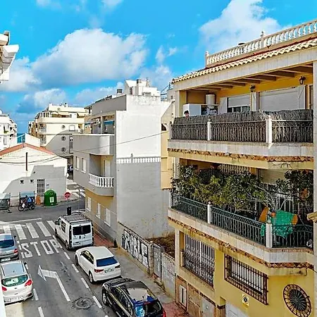 Calle Pola De Siero 38 , Two Bedroom Near Locos With Large Terrace And Air Conditioning In Every Room,